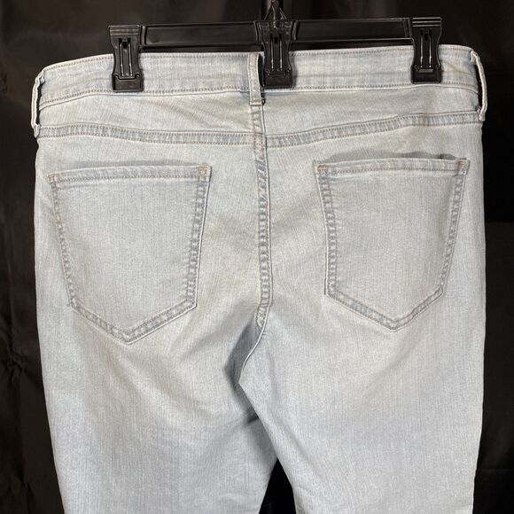 Old Navy Super Skinny Ankle Women's size 12 Light Wash Blue Denim Jeans - Picture 7 of 9